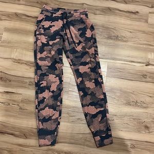 Lululemon jogger/sweatpants